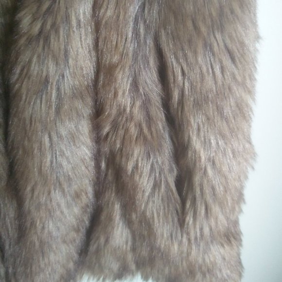 Maurices Faux Fur Vest Brown M - Picture 5 of 12